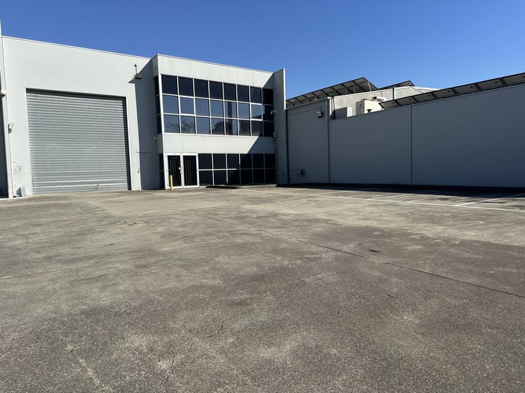 Click to view all images 3/1-3 Normanby Road Sunshine West VIC 3020 - Image 3
