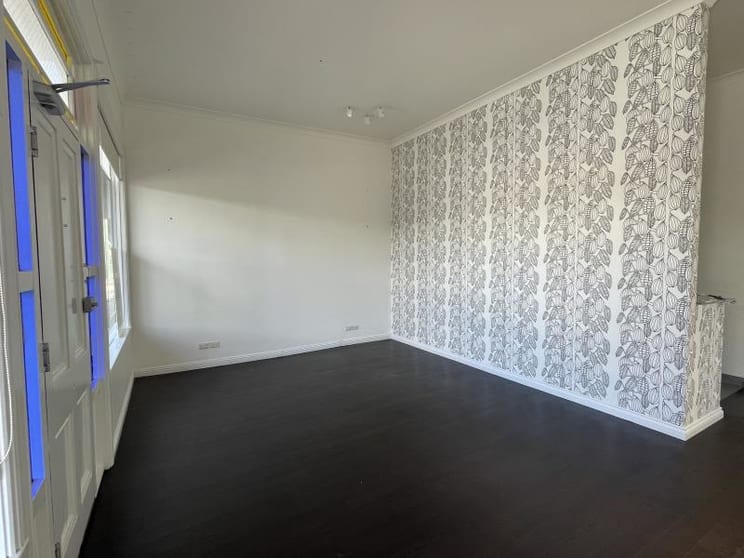Click to view all images Shop 1/19 Enoggera Terrace Red Hill QLD 4059 - Image 3