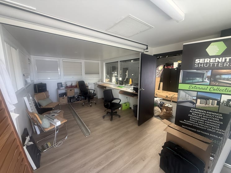 Click to view all images Bay 2/31 Jindalee Road Port Macquarie NSW 2444 - Image 3