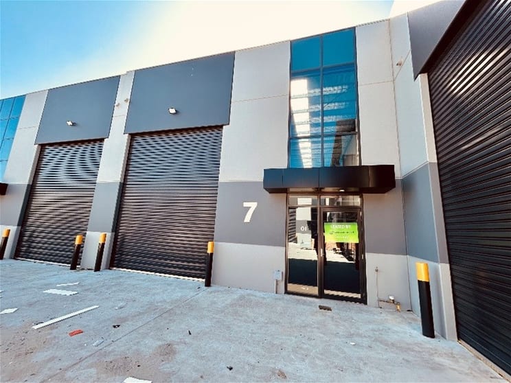 Click to view all images 7/52 Willandra Drive Epping VIC 3076 - Image 1
