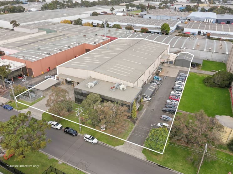 Click to view all images 42-46 Tarnard Drive Braeside VIC 3195 - Image 2