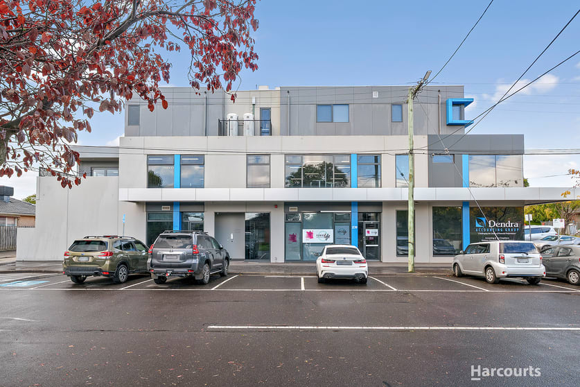Click to view all images 3/19 Hutchinson Street Burwood East VIC 3151 - Image 1