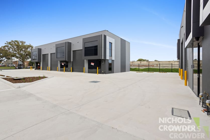 Click to view all images 3/14 Concord Crescent Carrum Downs VIC 3201 - Image 2