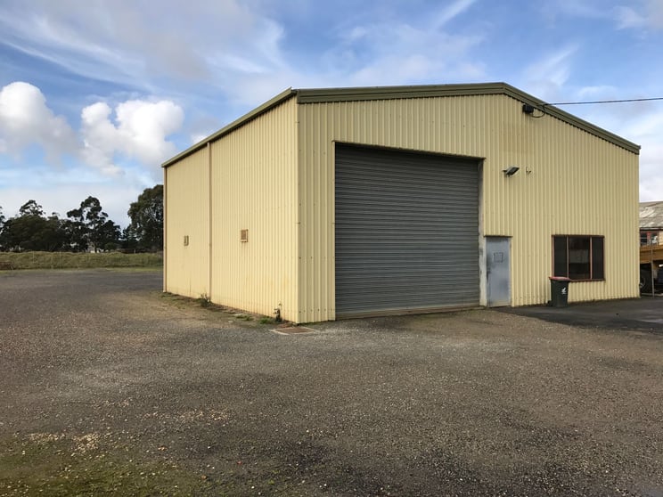 Click to view all images 52 Dunbar Road Traralgon VIC 3844 - Image 1
