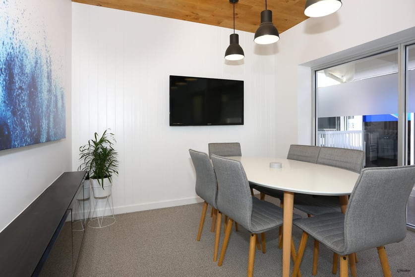 Click to view all images 21/2 Eighth Avenue Palm Beach QLD 4221 - Image 1