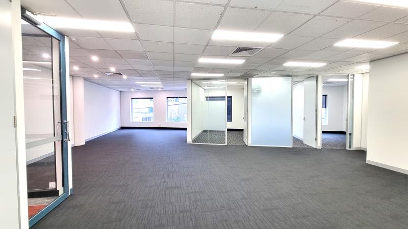 Click to view all images 15-17 Park Street South Melbourne VIC 3205 - Image 2