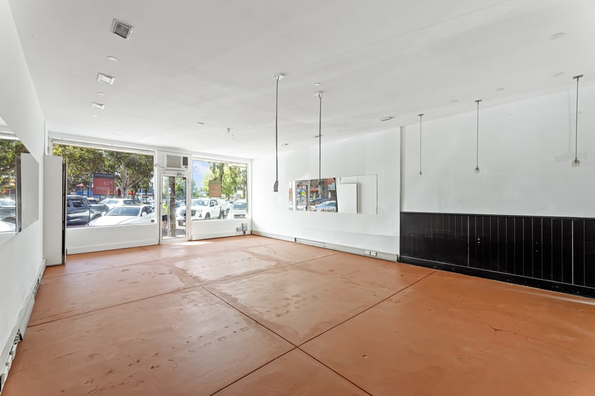 Click to view all images 23 Centreway Keilor East VIC 3033 - Image 3
