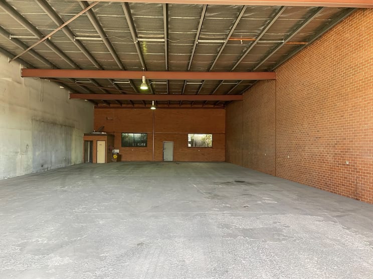 Click to view all images Unit 3/78 Townsville Street Fyshwick ACT 2609 - Image 3