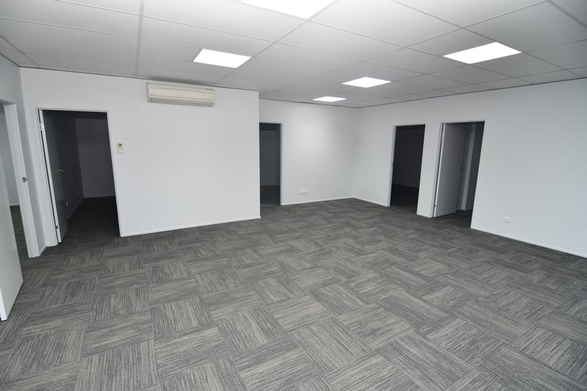 Click to view all images First Floor/109 Ingham Road West End QLD 4810 - Image 3