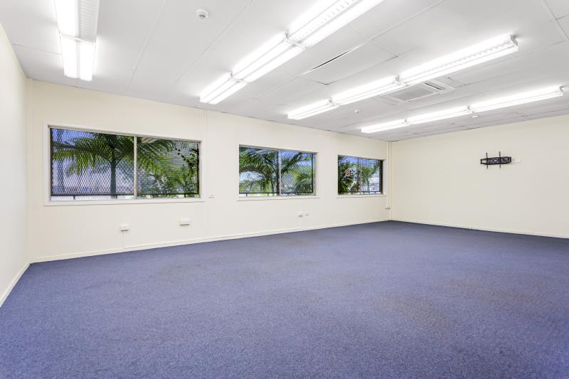 Click to view all images Ground Unit 1/197 Richardson Road Kawana QLD 4701 - Image 2