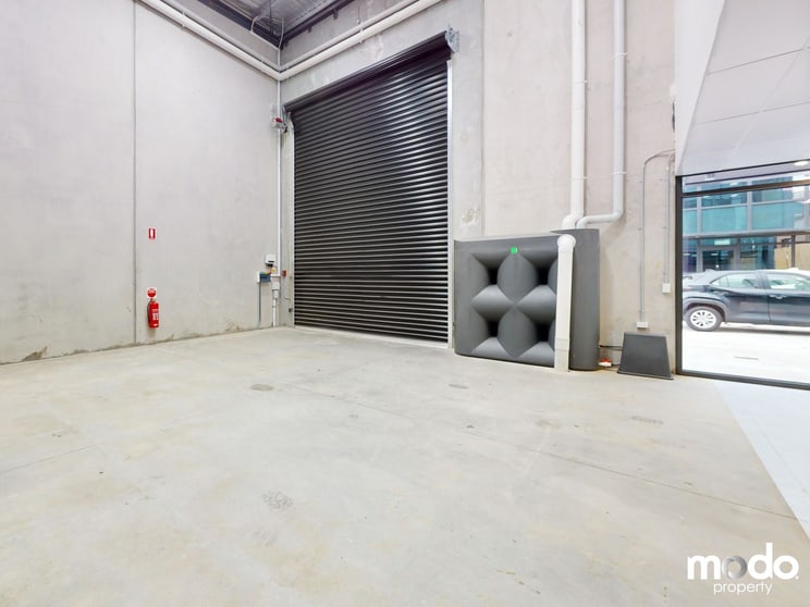 Click to view all images 6/4-6 Moore Road Airport West VIC 3042 - Image 3