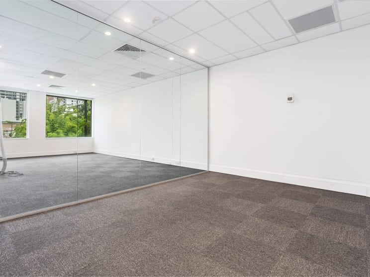 Click to view all images Suite 6/136-146 Willoughby Road Crows Nest NSW 2065 - Image 2