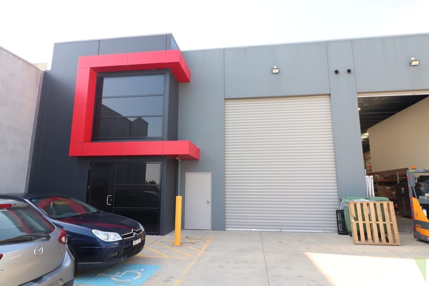 Click to view all images 4/2 Access Way Carrum Downs VIC 3201 - Image 1