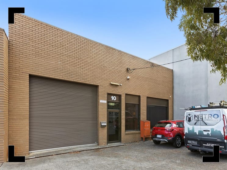 Click to view all images 10 Alfred Street Blackburn VIC 3130 - Image 1