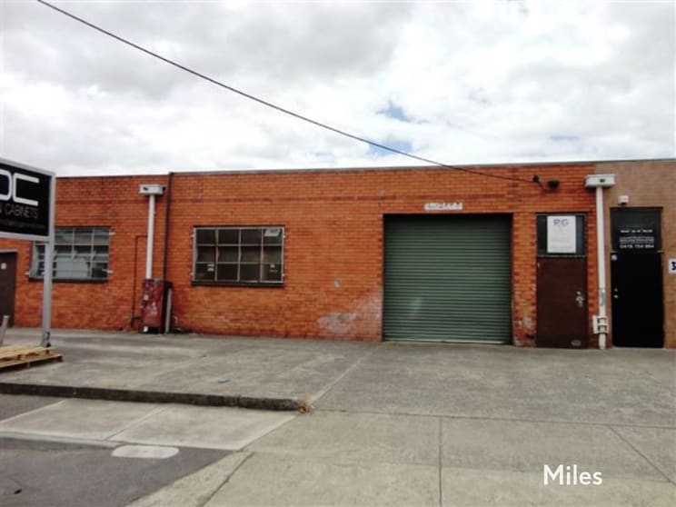 Click to view all images 38 Orthla Avenue Heidelberg West VIC 3081 - Image 1