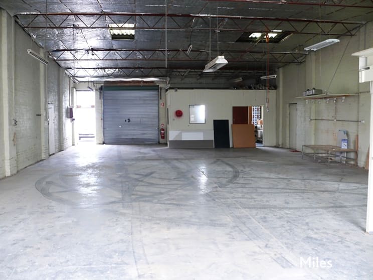 Click to view all images 38 Orthla Avenue Heidelberg West VIC 3081 - Image 3