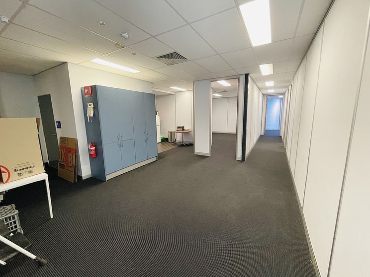 Click to view all images 13a/8 Metroplex Avenue Murarrie QLD 4172 - Image 2
