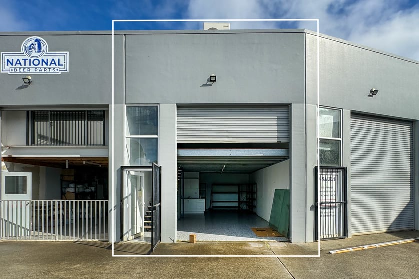 Click to view all images 8/19 Hutchinson Street Burleigh Heads QLD 4220 - Image 1