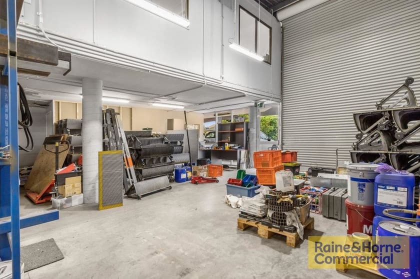 Click to view all images 2/27 Magura Street Enoggera QLD 4051 - Image 2