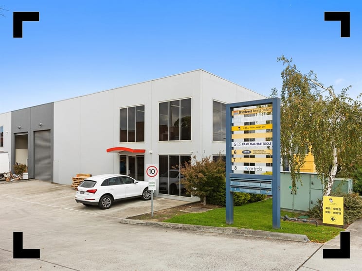 Click to view all images 1/58 Lexton Road Box Hill VIC 3128 - Image 1