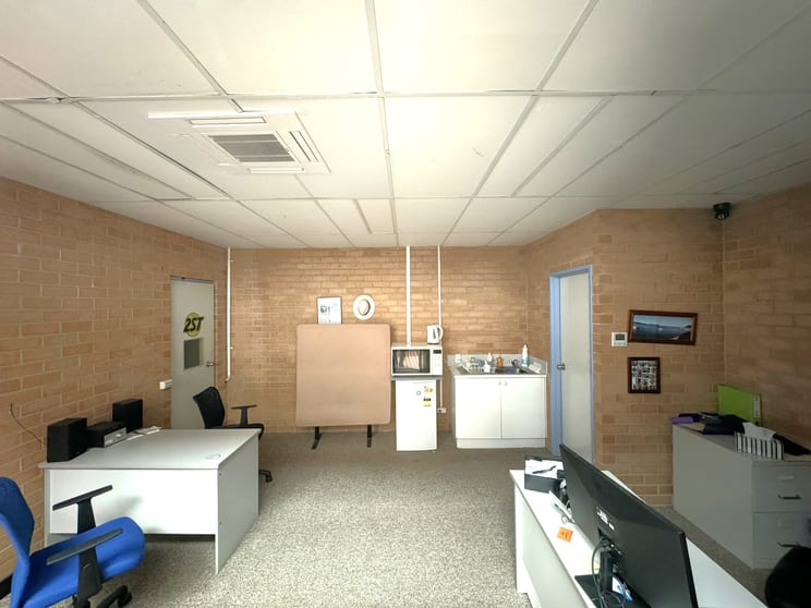 Click to view all images 5/15 Boree Street Ulladulla NSW 2539 - Image 3