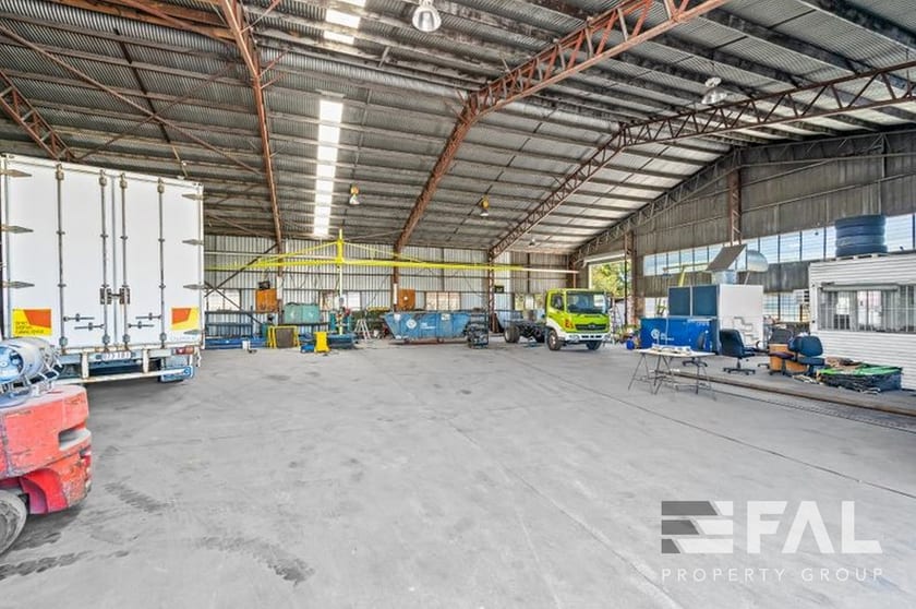 Click to view all images Unit 3/5 Gilmour Place Rocklea QLD 4106 - Image 2