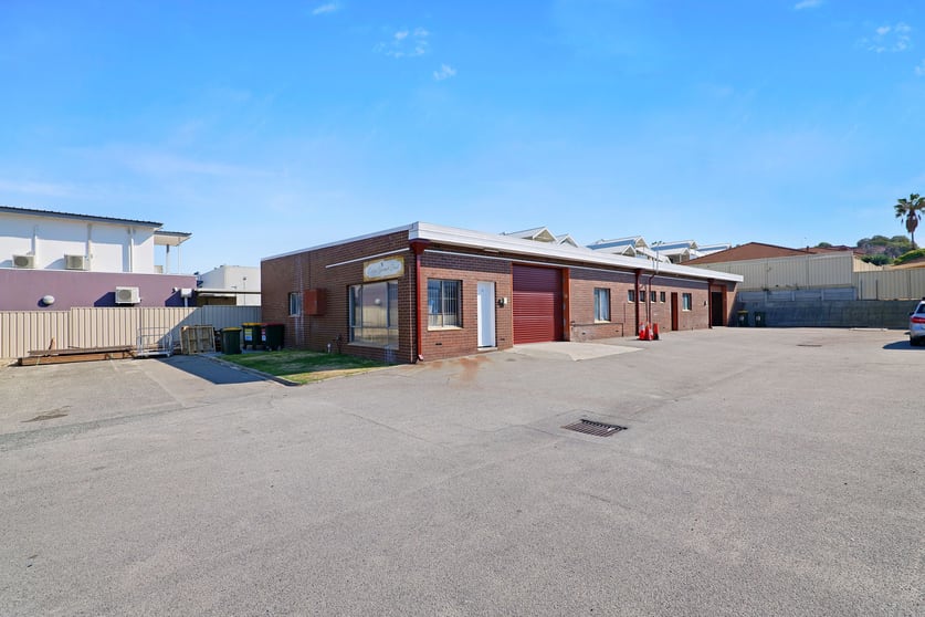 Click to view all images 13/9 Milford Street East Victoria Park WA 6101 - Image 2