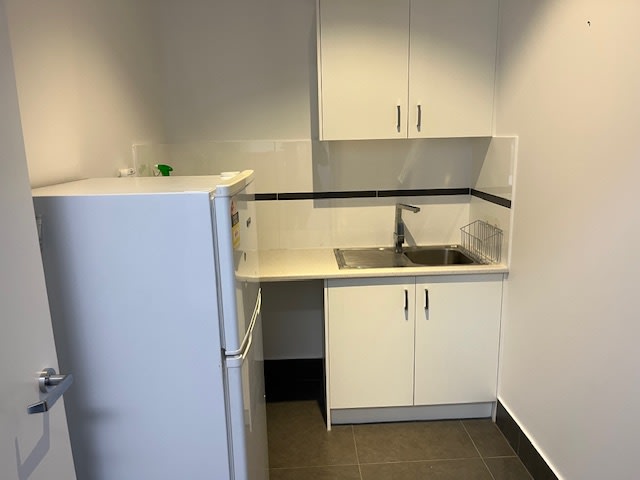 Click to view all images Unit 7/1 Beaconsfield St Fyshwick ACT 2609 - Image 3