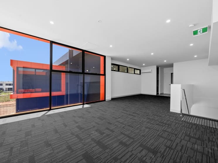 Click to view all images Williams Point Busin Robbins Circuit Williamstown VIC 3016 - Image 3