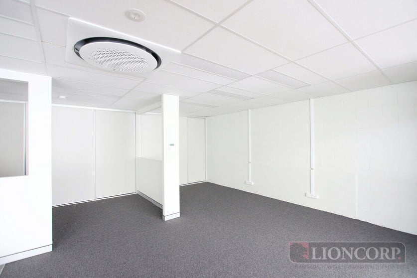 Click to view all images Upper Mount Gravatt QLD 4122 - Image 2