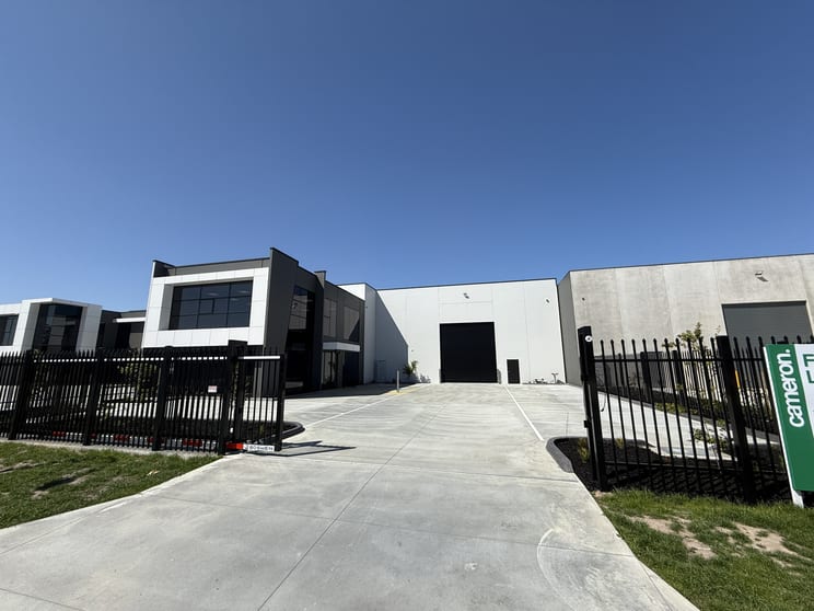 Click to view all images 9 Aegean Court Keysborough VIC 3173 - Image 1