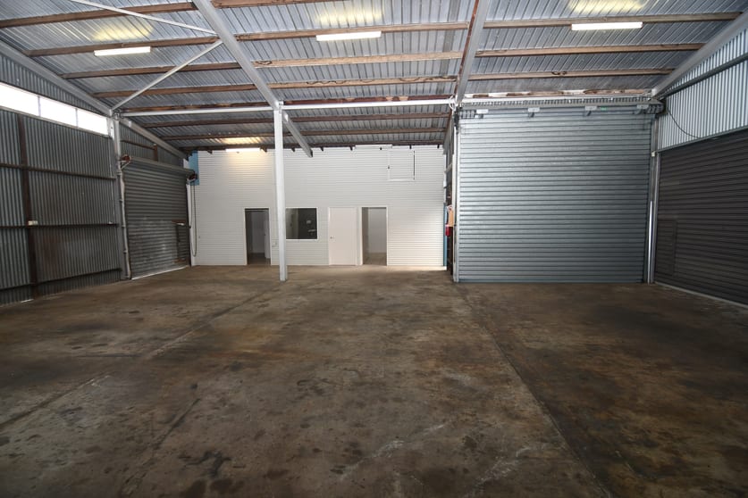 Click to view all images 2/23 Rendle Street Aitkenvale QLD 4814 - Image 3
