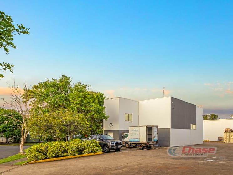 Click to view all images 6/95 Riverside Place Morningside QLD 4170 - Image 3