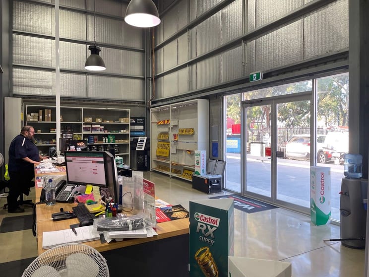 Click to view all images Unit 4 27 Taminga Street Regency Park SA 5010 - Image 3