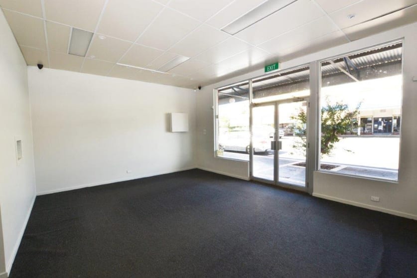 Click to view all images 89 Lorne Street Junee NSW 2663 - Image 2