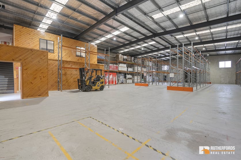 Click to view all images 73 Merola Way Campbellfield VIC 3061 - Image 3