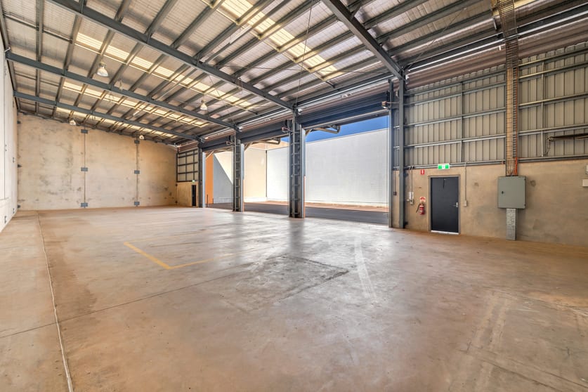 Click to view all images 2/15 Miles Road Berrimah NT 0828 - Image 3