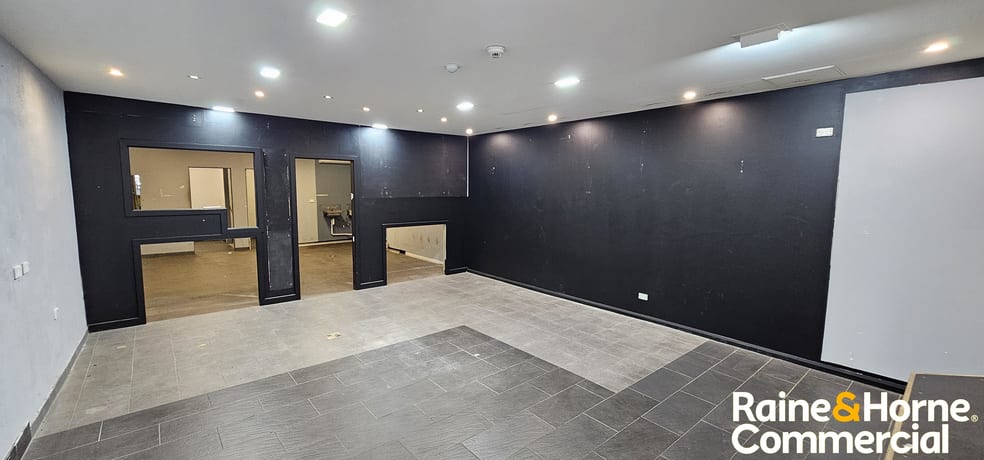 Click to view all images T1, 5/68 Emu Bank Belconnen ACT 2617 - Image 3