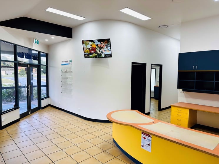 Click to view all images Shop 1, 2 Grasstree Court Sunrise Beach QLD 4567 - Image 3