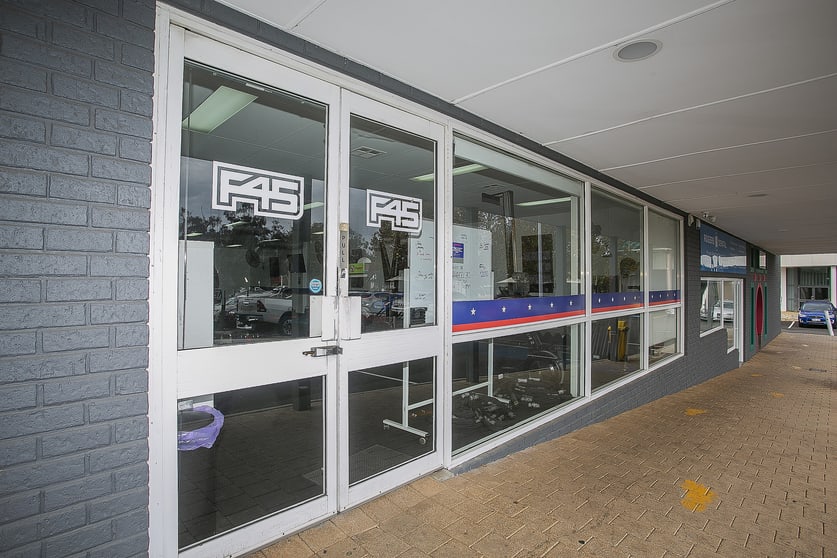Click to view all images 20/153 Trappers Drive Woodvale WA 6026 - Image 3