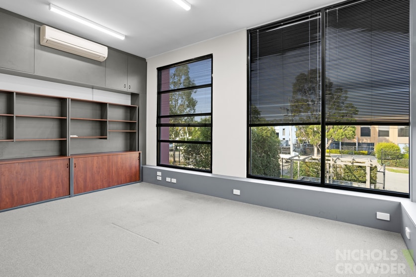 1/18-20 Lieber Grove Carrum Downs VIC 3201 - Image 3