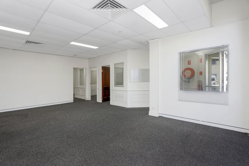 Click to view all images 19/10 Gladstone Road Castle Hill NSW 2154 - Image 3