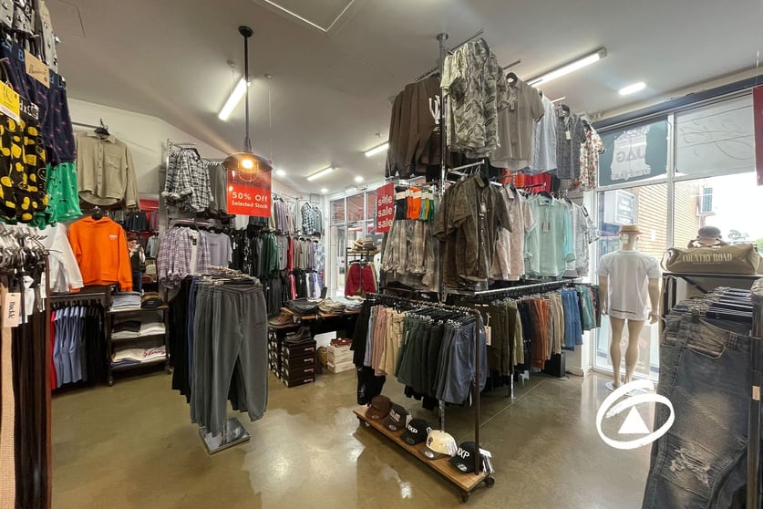 Click to view all images 9 Loveridge Walk Berwick VIC 3806 - Image 3