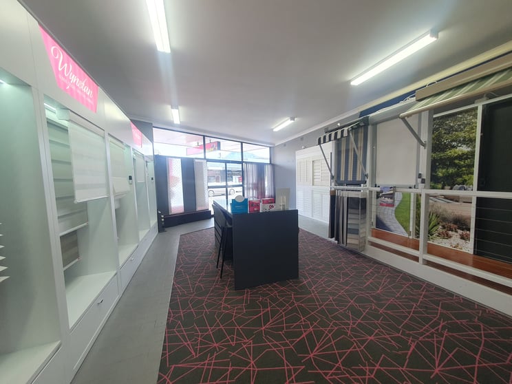 Click to view all images 2/35 Central Road Unanderra NSW 2526 - Image 3