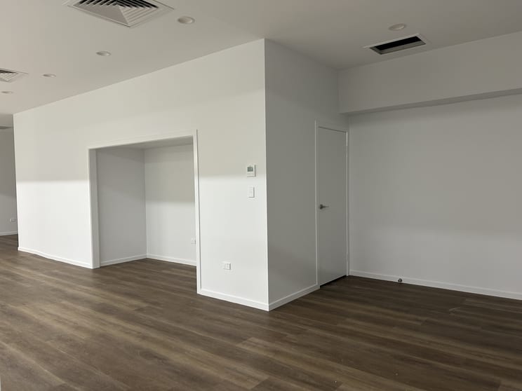 Click to view all images Shop 2/133 Bourbong Street Bundaberg Central QLD 4670 - Image 3