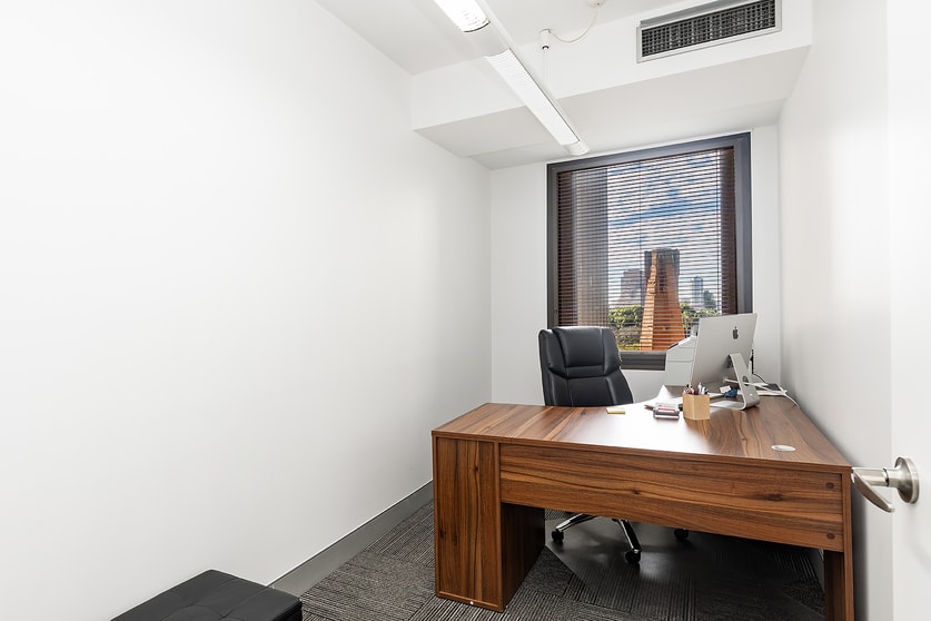 Click to view all images 1005/276 Pitt Street Sydney NSW 2000 - Image 2