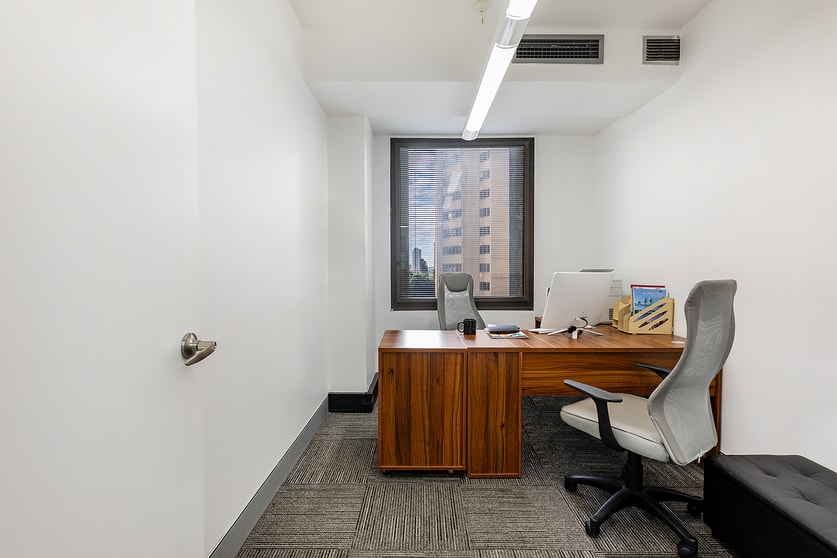 Click to view all images 1005/276 Pitt Street Sydney NSW 2000 - Image 3