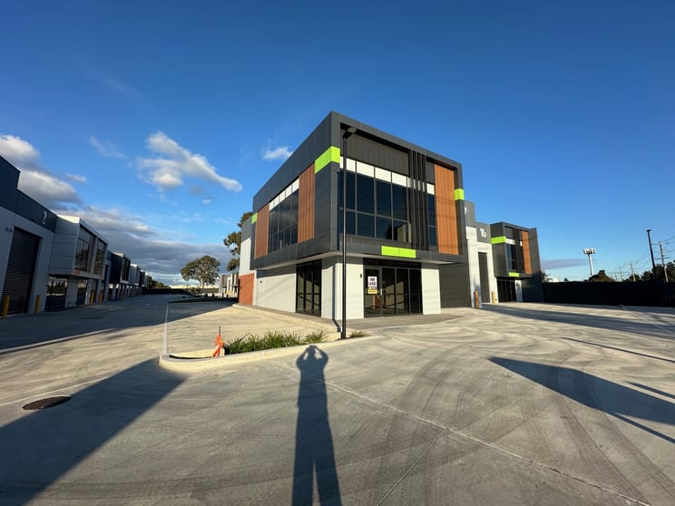 Click to view all images 17/280 Rex Road Campbellfield VIC 3061 - Image 1