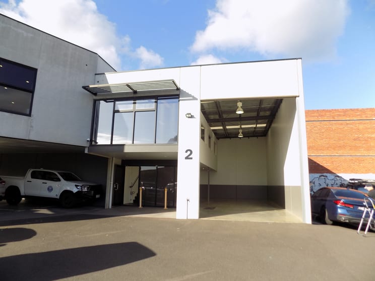 Click to view all images 2/2 - 6 Independence Street Moorabbin VIC 3189 - Image 1