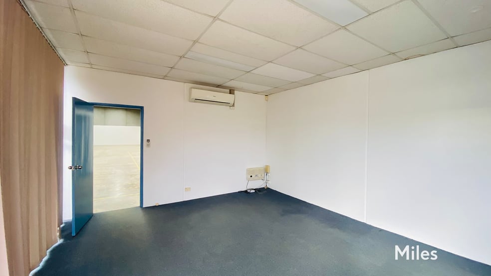 2/27 Stephen Road Dandenong South VIC 3175 - Image 3